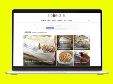 Mockup sito web Red Pachino su MacBook per blog di ricette italiane con design moderno