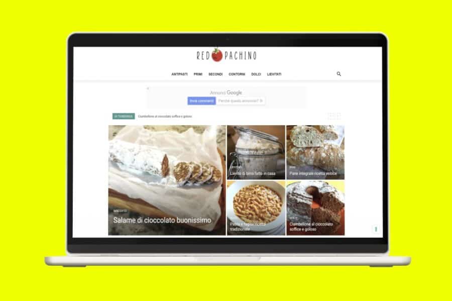 Mockup sito web Red Pachino su MacBook per blog di ricette italiane con design moderno